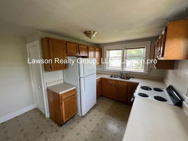 Building Photo - Fauquier 1022-1024