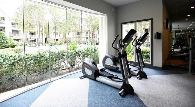 Building Photo - 938 Kingwood Drive Unit 624