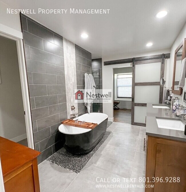 Building Photo - 1497 E Federal Heights Dr