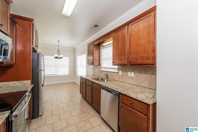 Building Photo - 6525 Southern Trace Dr