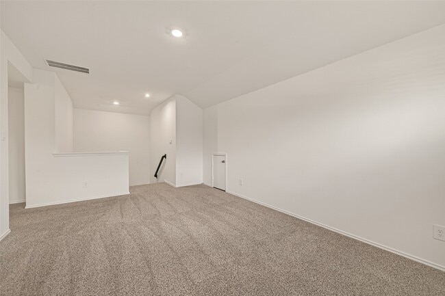 Building Photo - 6107 Ginevra Summers Dr