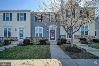 Building Photo - 8659 Rosecrans Ln