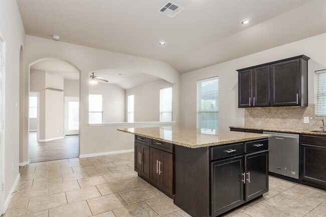 Building Photo - 3123 Hurst Green Ln