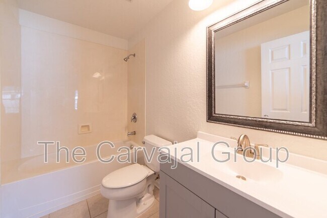 Building Photo - 1286 Shallcross Ave