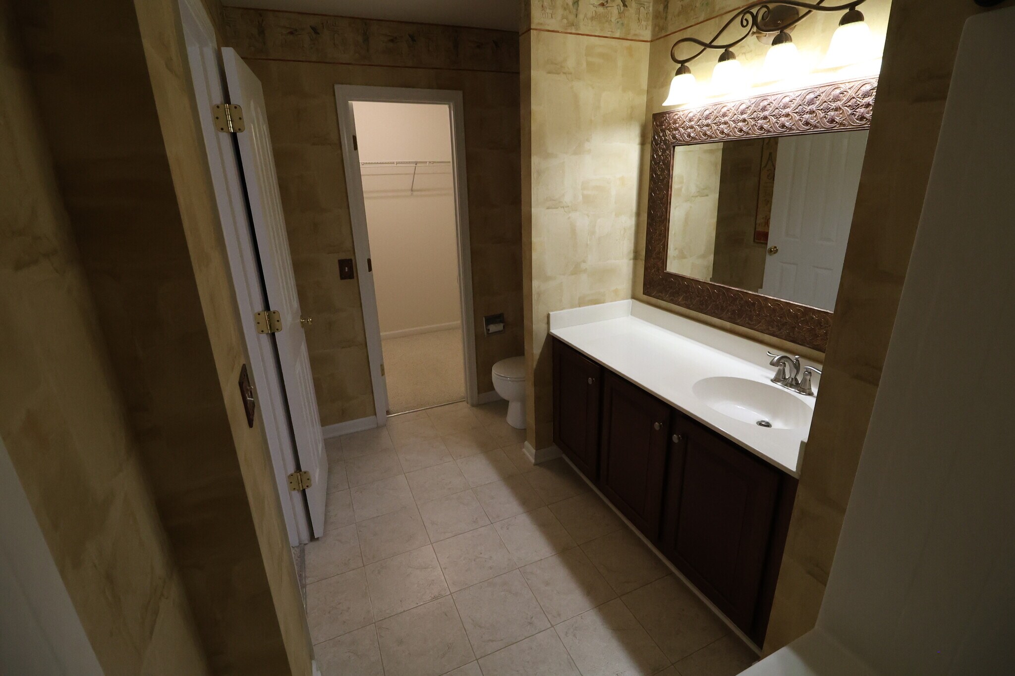Building Photo - 10979 Princeton Village Dr