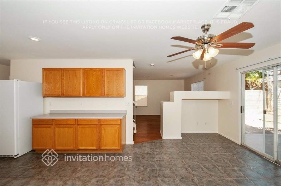 Building Photo - 8608 W Majestic Pine Ave