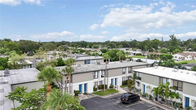 Building Photo - 4001 S Beneva Rd