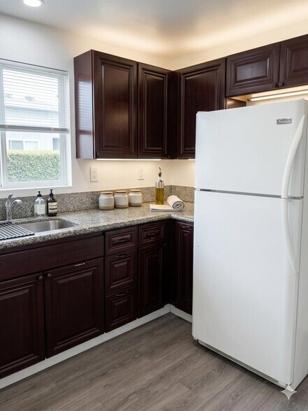 Building Photo - 1527 NW 63rd St