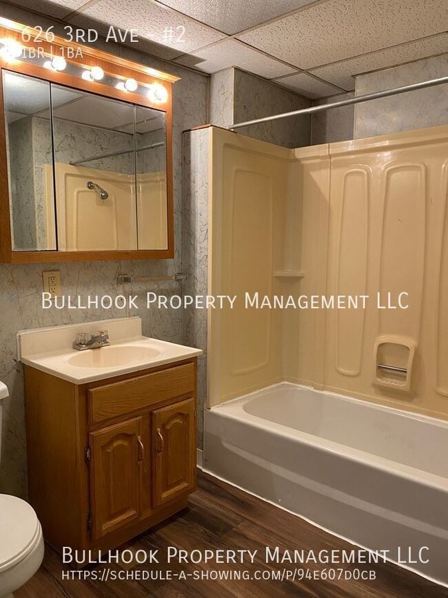 Building Photo - 626 3rd Ave