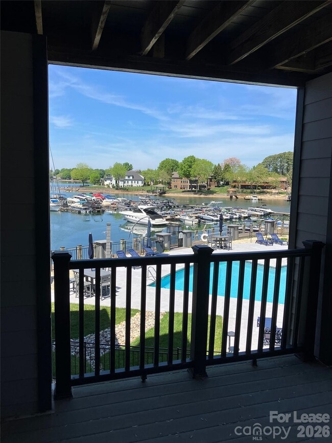 Building Photo - 18809 Vineyard Point Ln