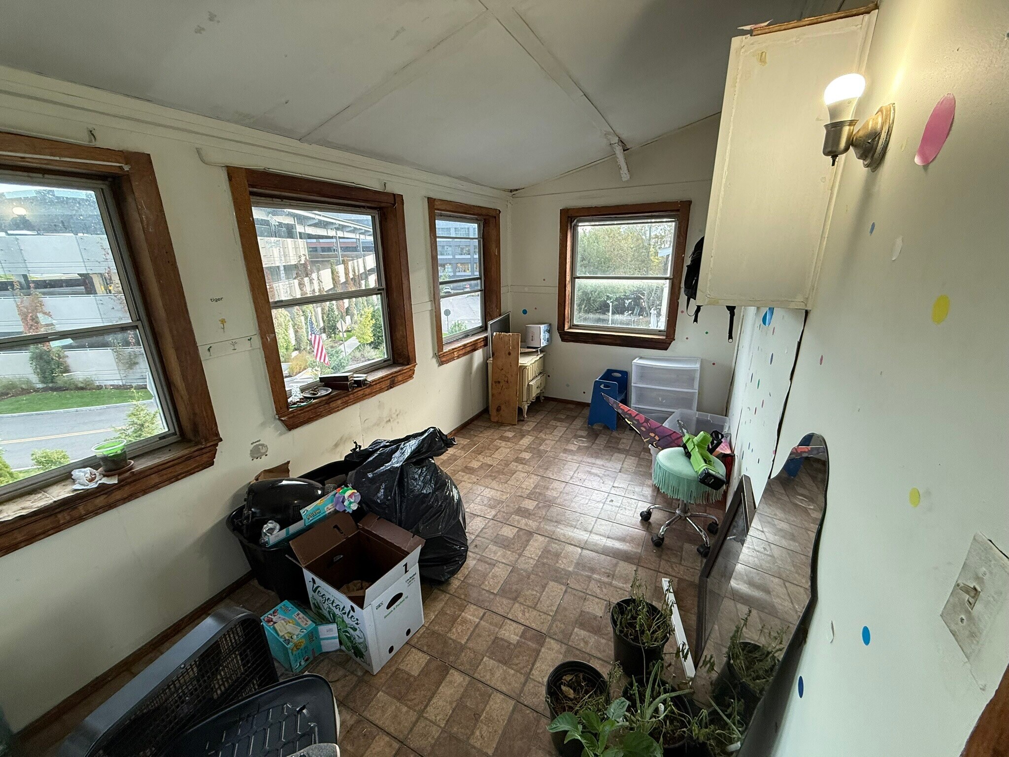 Building Photo - 20 Birch Rd