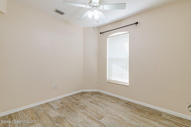Building Photo - 526 McGuire Blvd