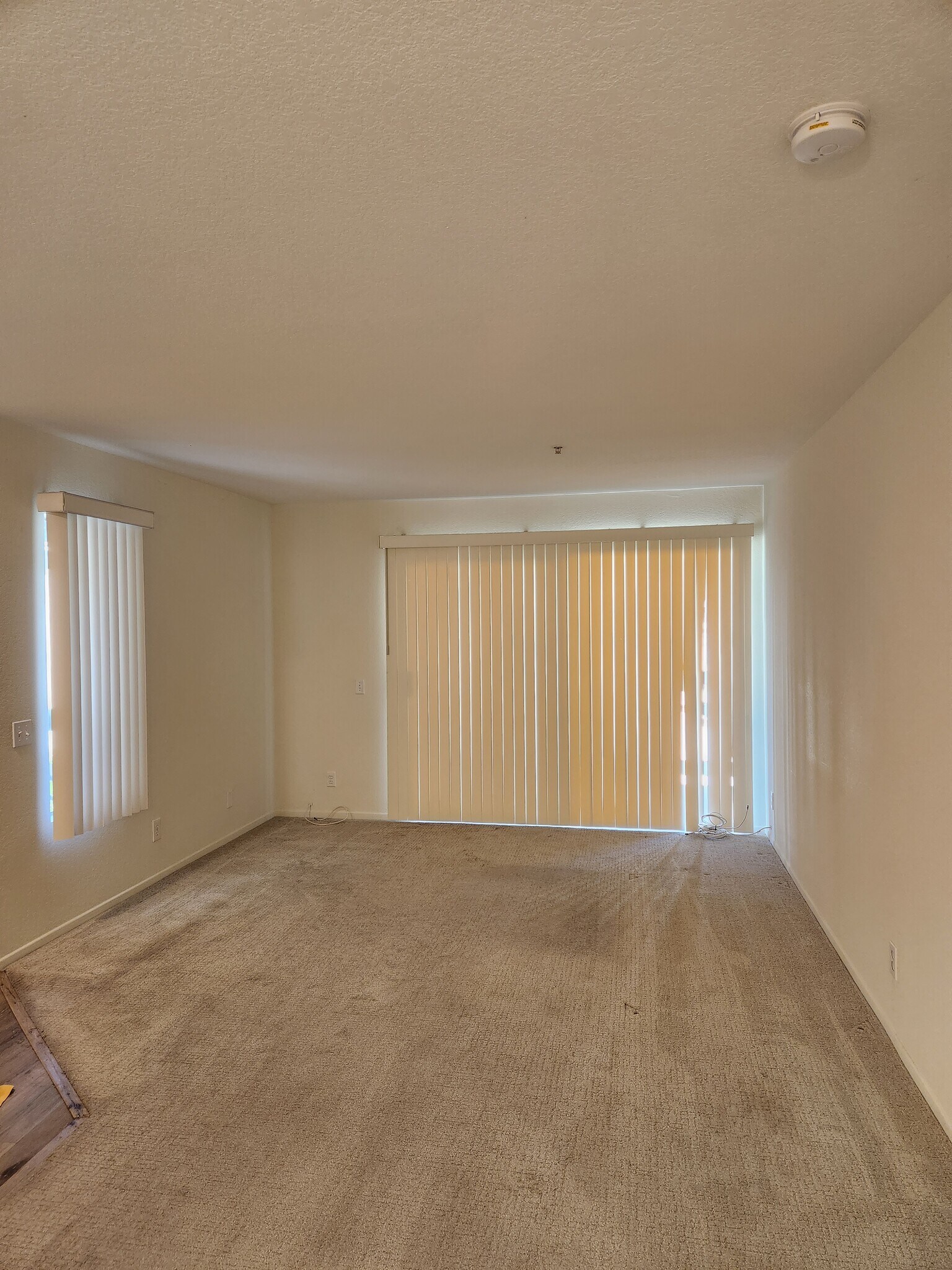 Building Photo - 8707 E Indian Hills Rd