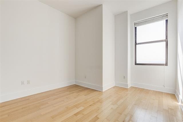 Building Photo - 4 BEACON Way