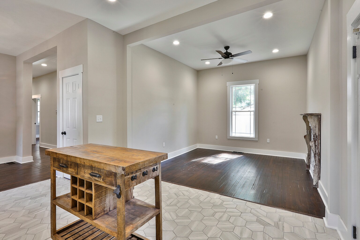 Building Photo - 91 E Washington St