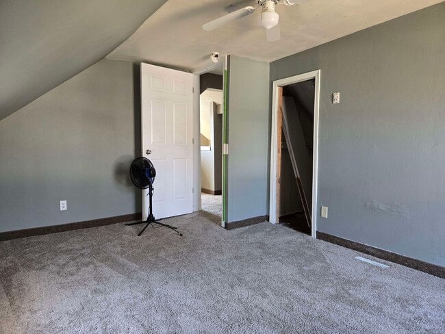 Building Photo - 1211 Garfield Ave