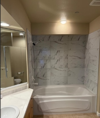 Building Photo - 925 110th Ave NE