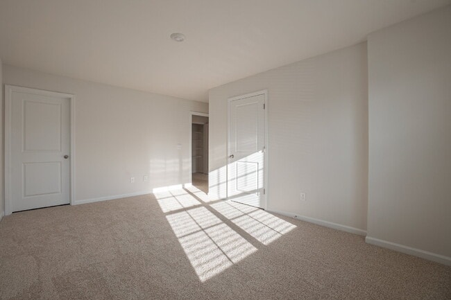 Building Photo - End unit! Available Early June!