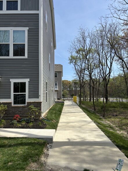 Sidewalk - 48 Sidney Ln