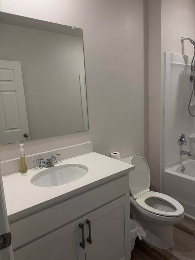 Building Photo - 2008 Olympia Ave SW