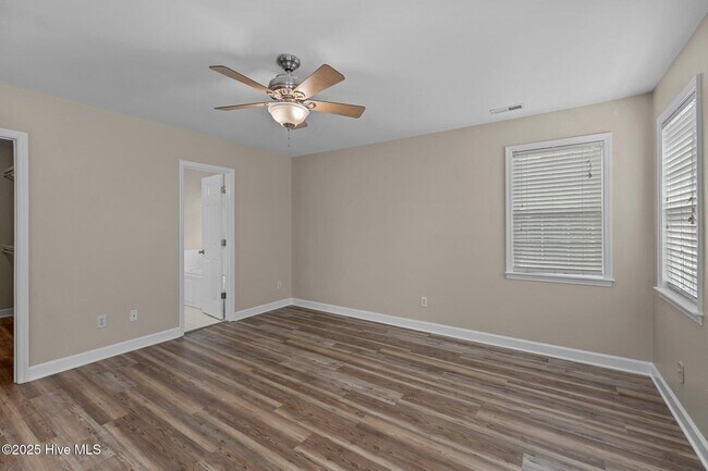 Building Photo - 100 Iverson Ln