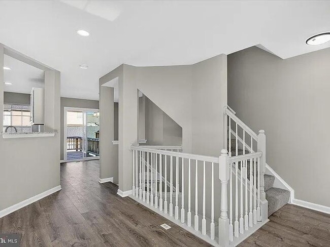 Building Photo - 22989 Whitehall Terrace