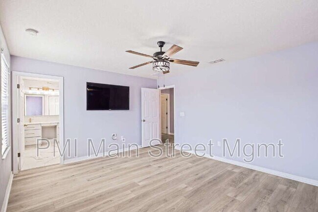 Building Photo - 541 Las Fuentes Dr