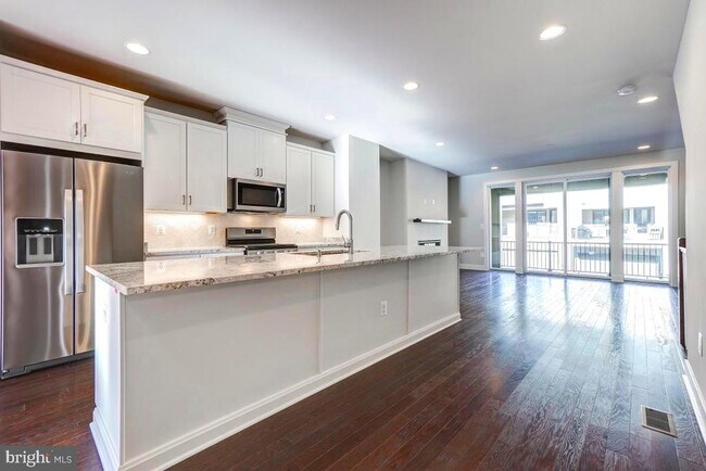 Building Photo - 22954 Sullivans Cove Sq