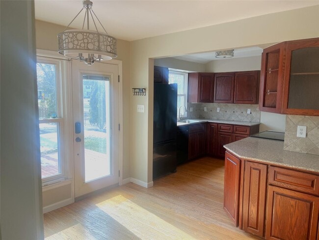 Building Photo - 15859 Buckingham Ave