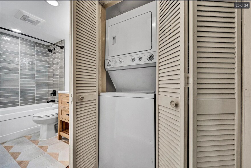 in unit laundry - 5260 Crossbow Cir