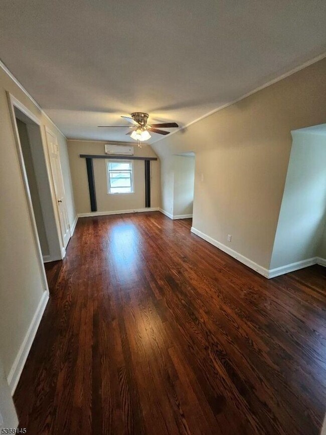 Building Photo - 159 Ridge Ave