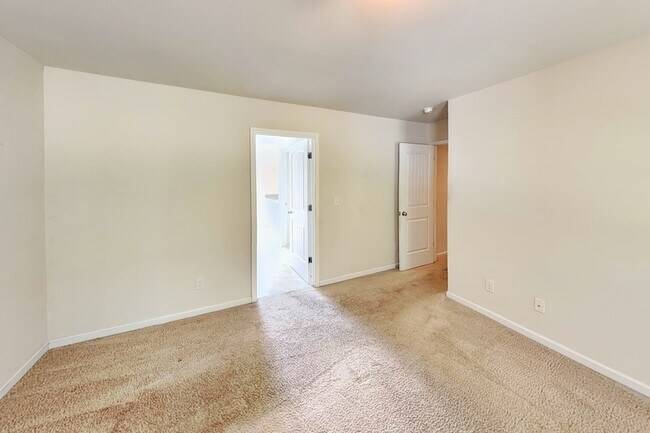 Building Photo - 1218 Oak Haven Dr