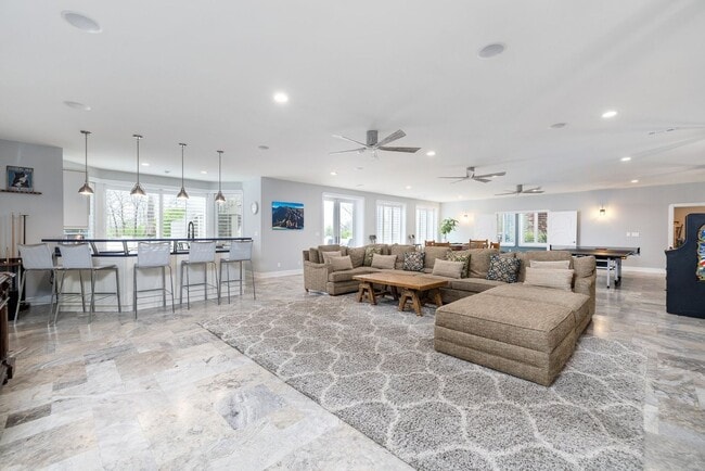 Building Photo - Located in the gated Valhalla community in Brentwood