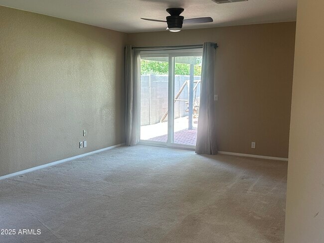 Primary Photo - 3948 W Chama Dr