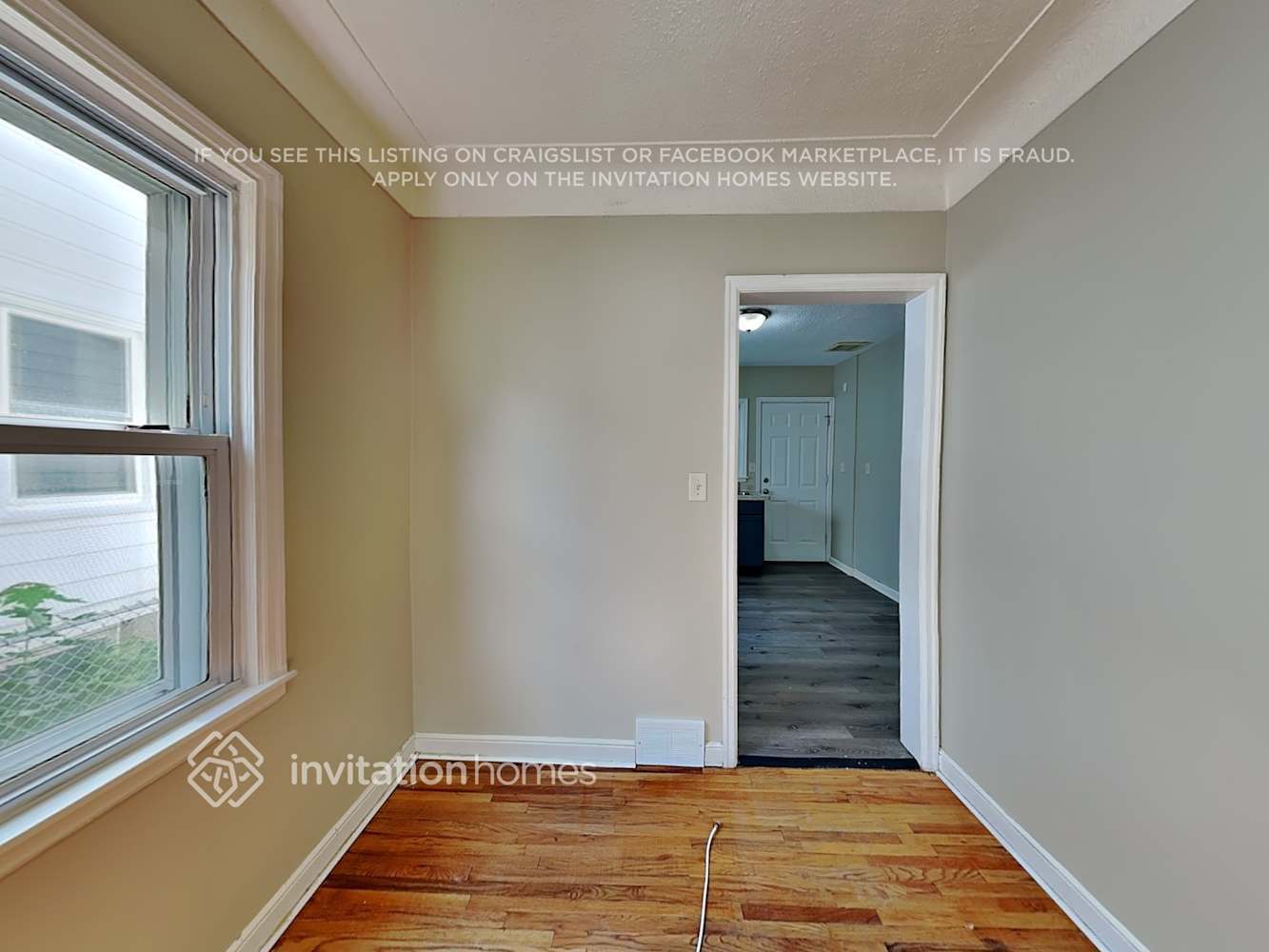 Building Photo - 5604 23rd Ave S