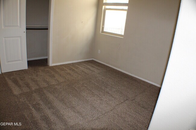 Building Photo - 12449 Chamberlain Dr