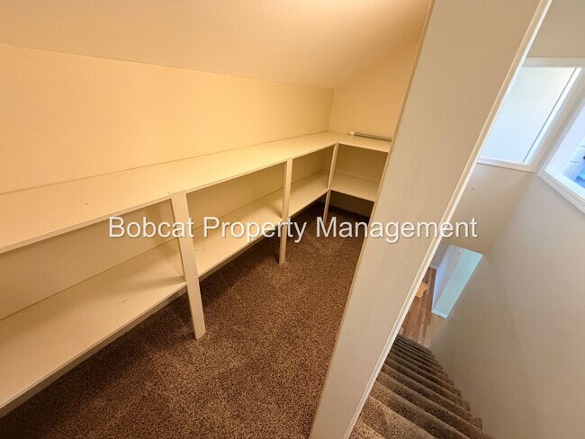 Building Photo - 700 Adaline St