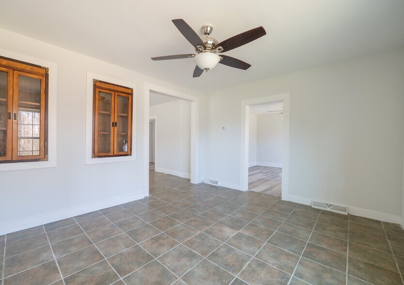 Building Photo - 1473 Briarcliff Dr