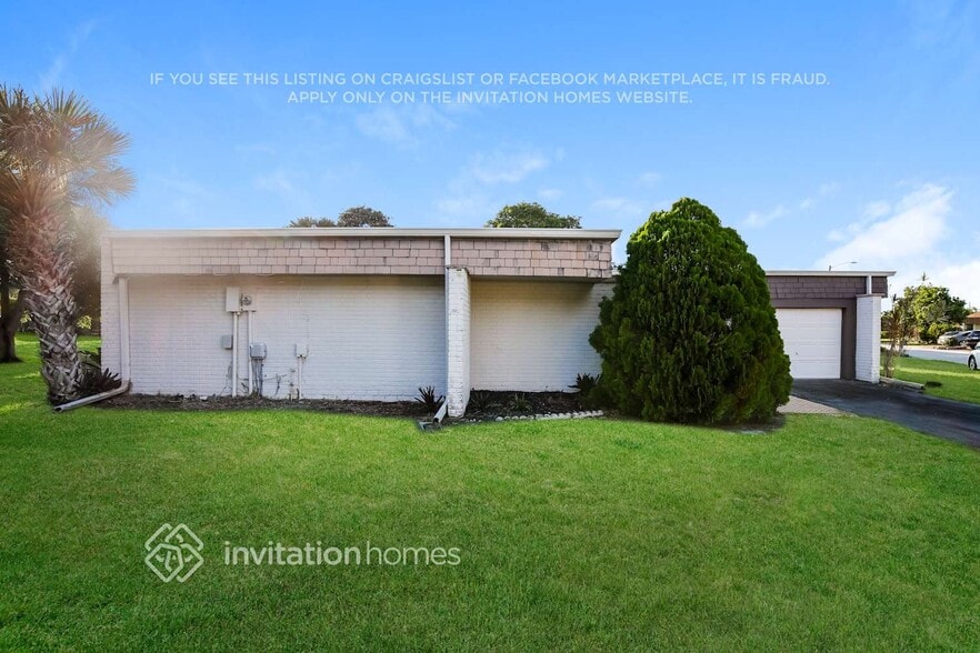 Building Photo - 4707 Holly Dr