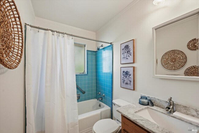 Building Photo - 2410 Mendota Way