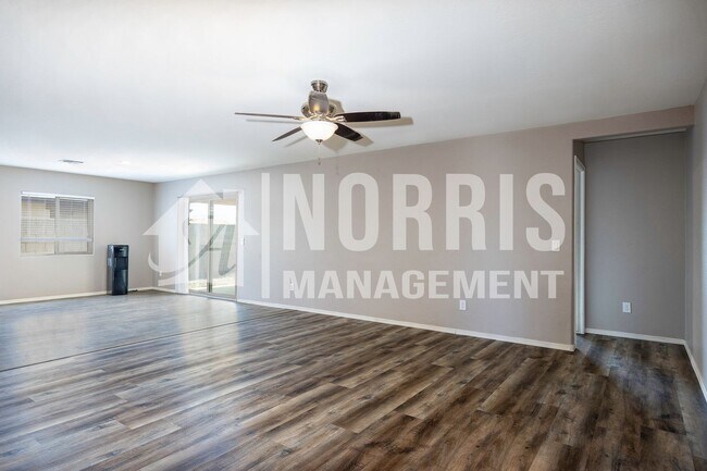 Building Photo - Very Nice Home in a Great Location