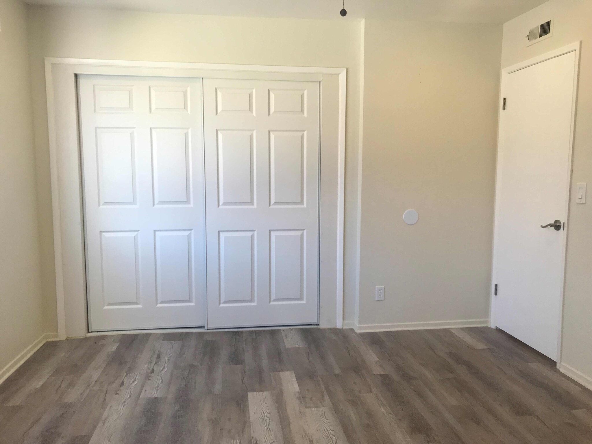 Building Photo - 28035 Ridgebluff Ct