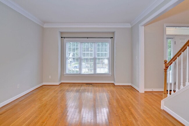 Building Photo - Beautiful York County Home!