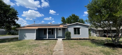Building Photo - 2739 W Woodlawn Ave