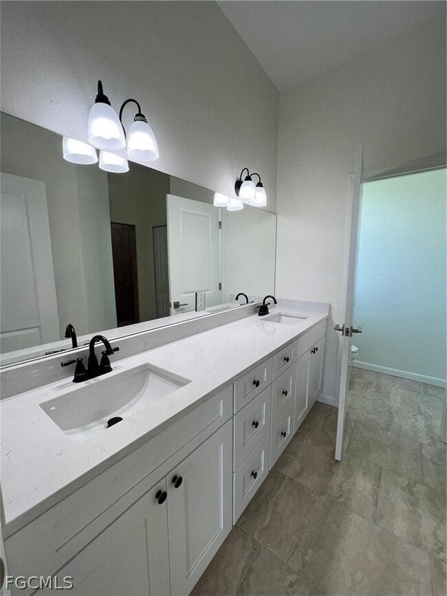 Building Photo - 1088 Saturn Ct