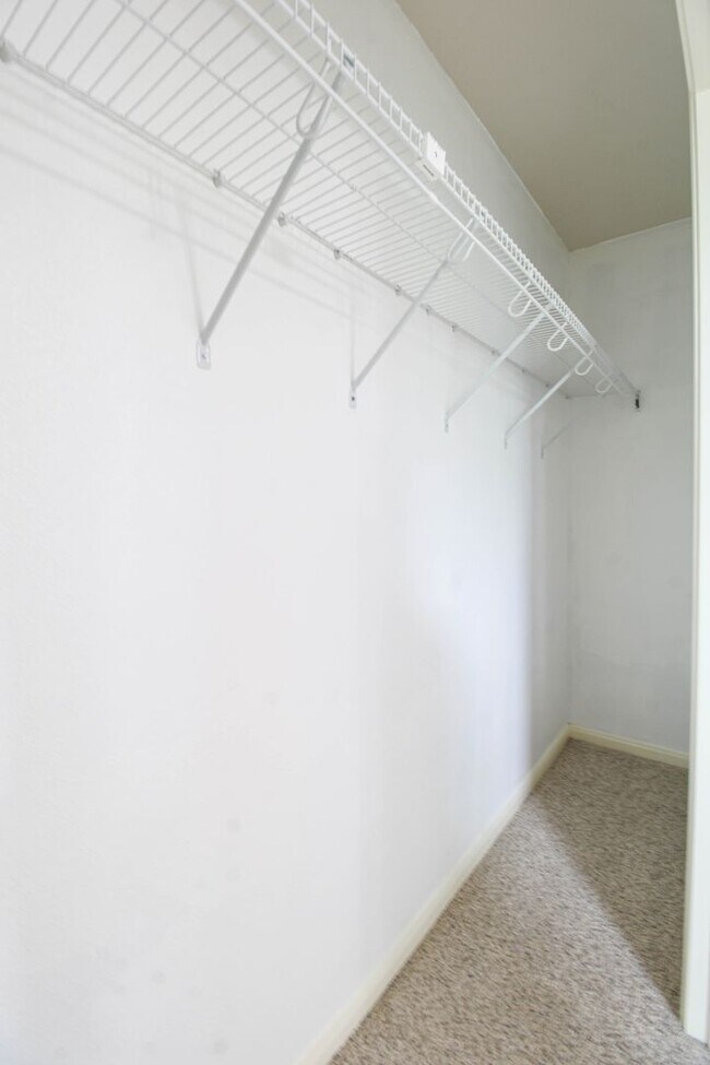 Building Photo - 9207 Camborne