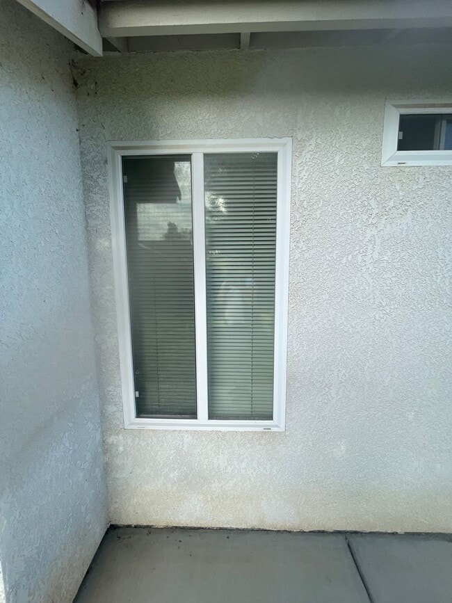 Building Photo - Available Now!! 3-Bedroom, 2-Bathroom Home...