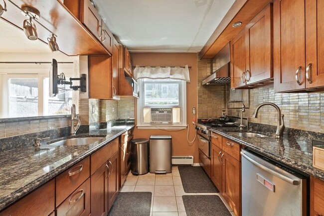 Building Photo - 3508 Givernaud Terrace