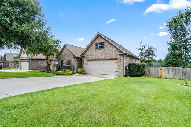 Building Photo - 730 Lime Ln