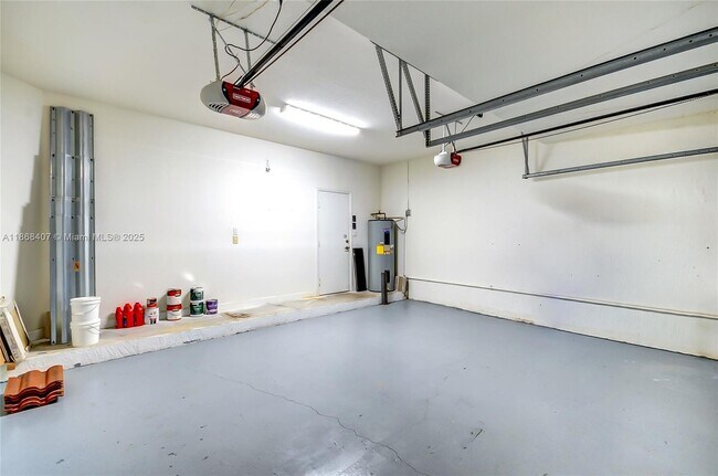 Building Photo - 8631 NW 110th Ave
